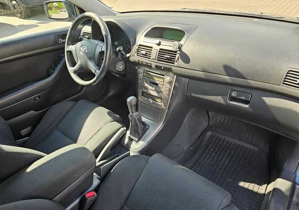 Toyota Avensis cena 14000 przebieg: 297111, rok produkcji 2006 z Wolbórz małe 106